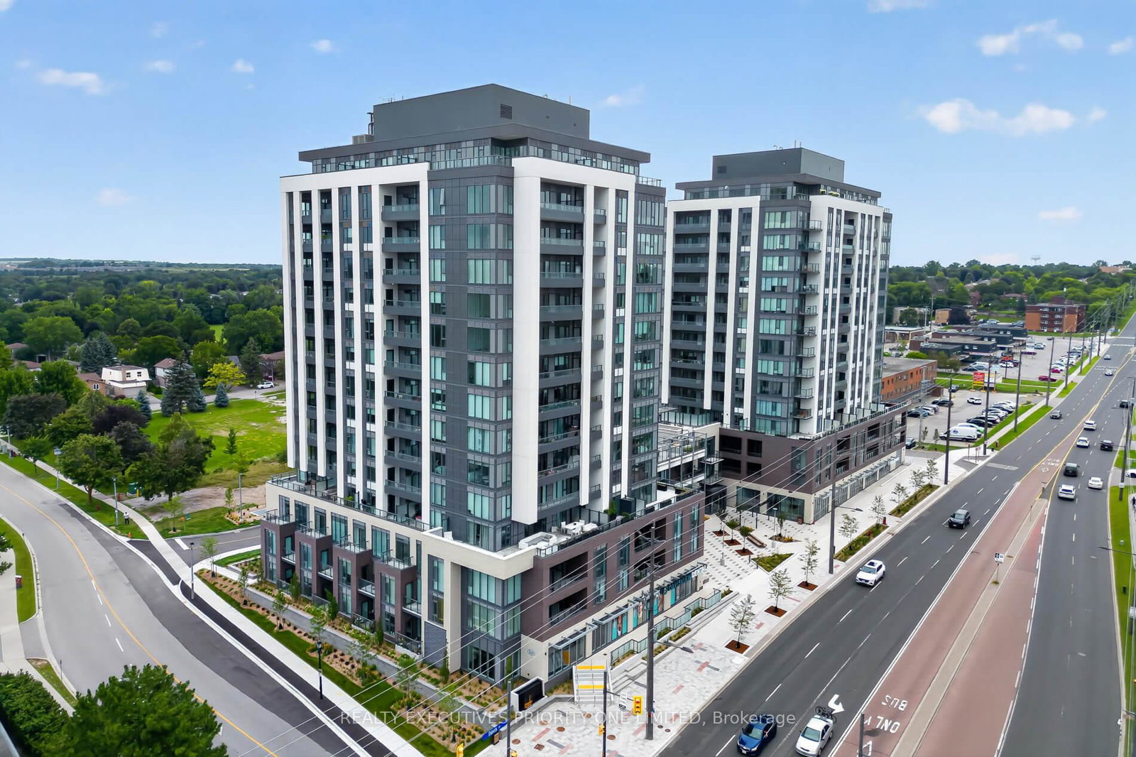 705-davis-drive-newmarket-ontario-n13669798