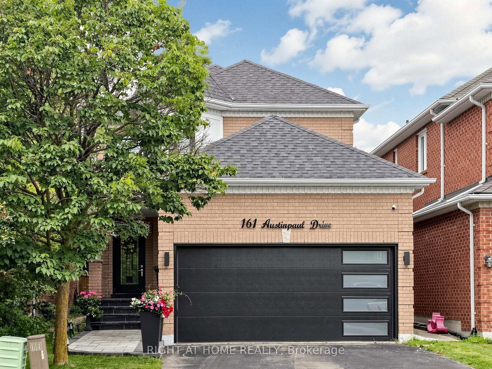 161-austinpaul-drive-n-newmarket-ontario-n13670718