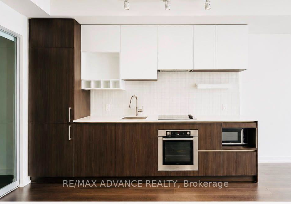 5-buttermill-avenue-vaughan-ontario-n13670836