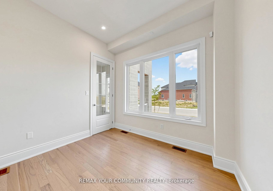 31-lorrain-hand-crescent-georgina-ontario-n13670840