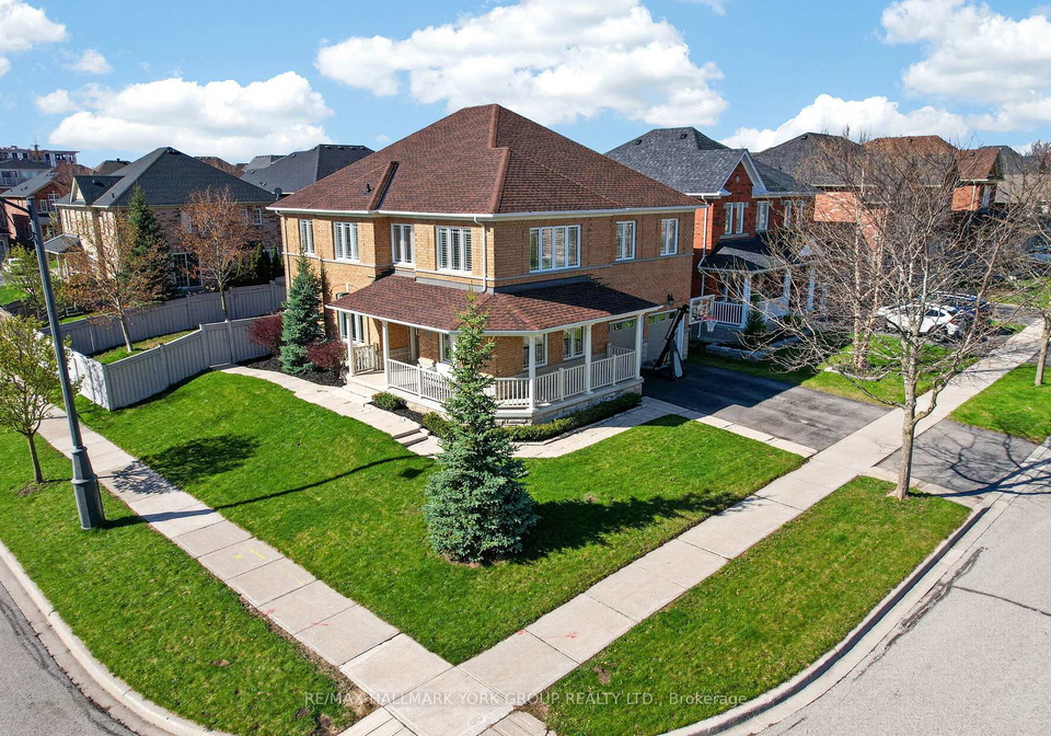 75-mclarty-gate-aurora-ontario-n13671028