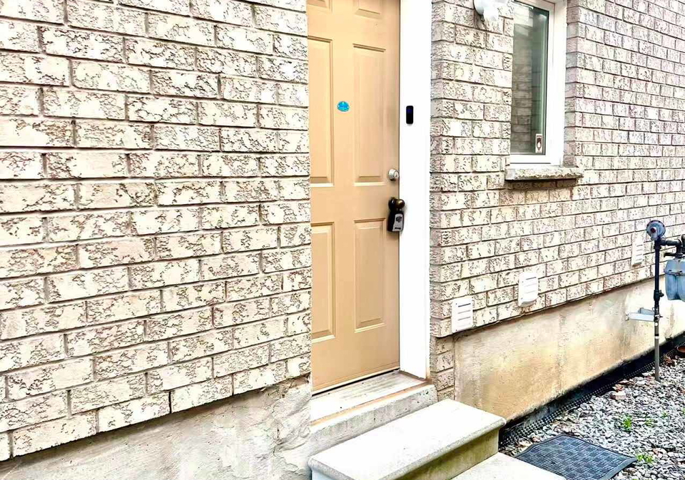 17-ferncliffe-crescent-markham-ontario-n13671068