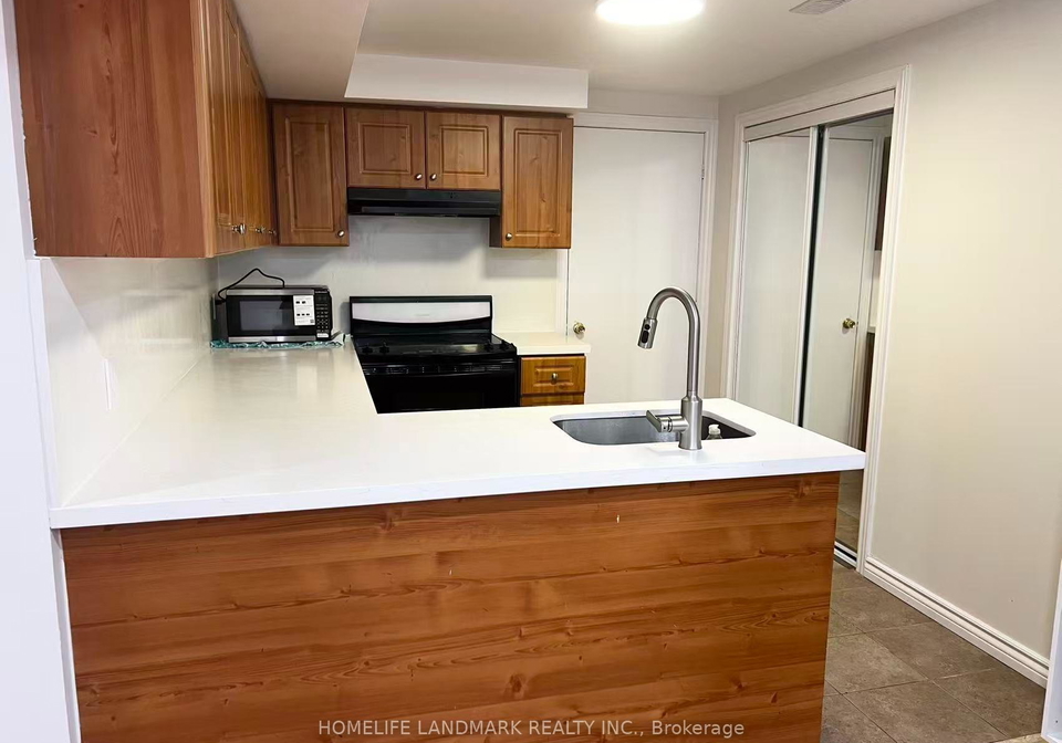 17-ferncliffe-crescent-markham-ontario-n13671068