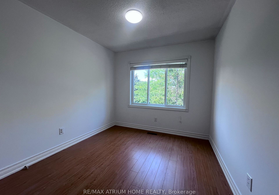 18-breezeway-crescent-richmond-hill-ontario-n13671118
