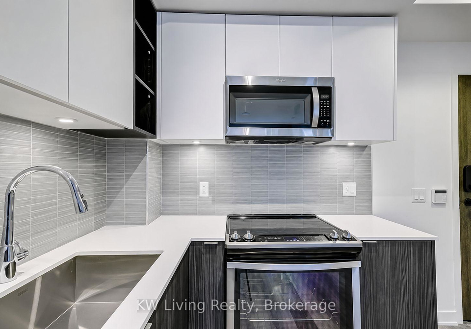 100-eagle-rock-way-vaughan-ontario-n13671384