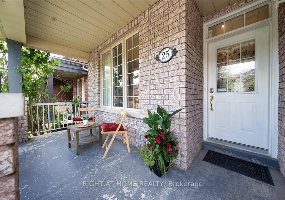 25-longwood-avenue-richmond-hill-ontario-n13671430