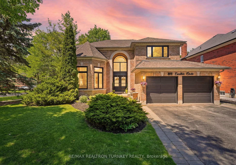 818-exceller-circle-newmarket-ontario-n13671528