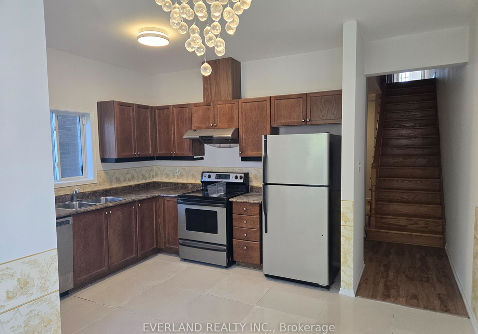 212-maple-sugar-lane-vaughan-ontario-n13671856