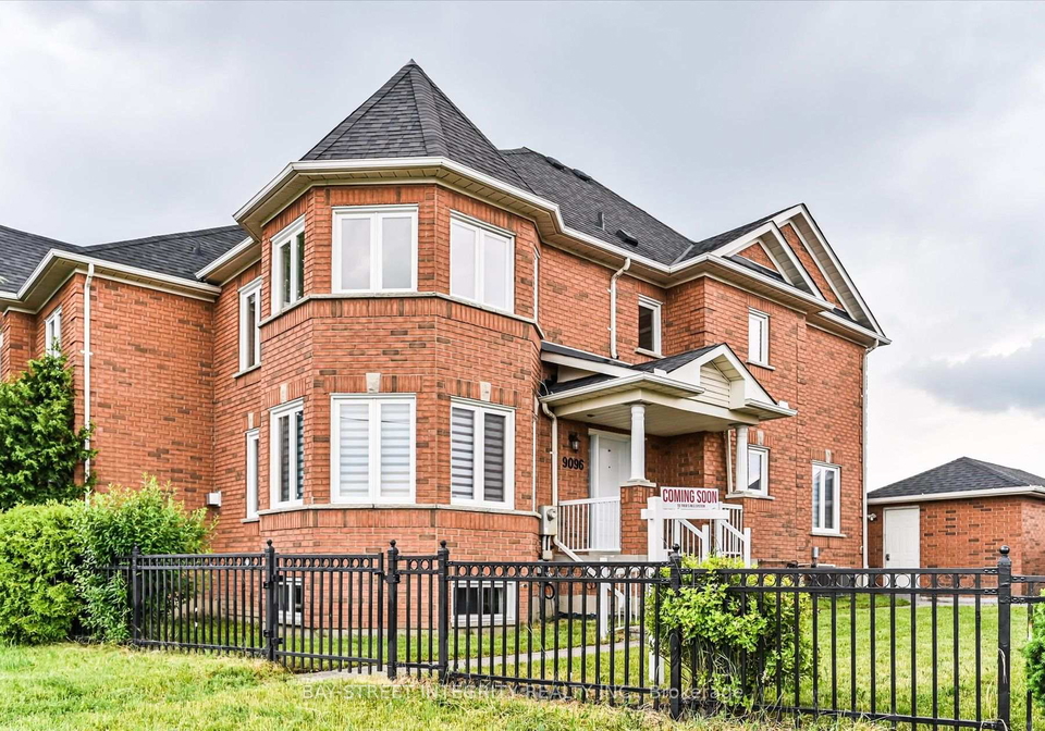 9096-dufferin-street-n-vaughan-ontario-n13672028