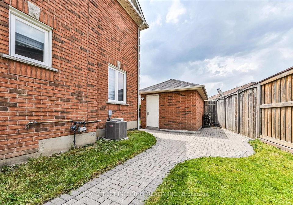 9096-dufferin-street-n-vaughan-ontario-n13672028