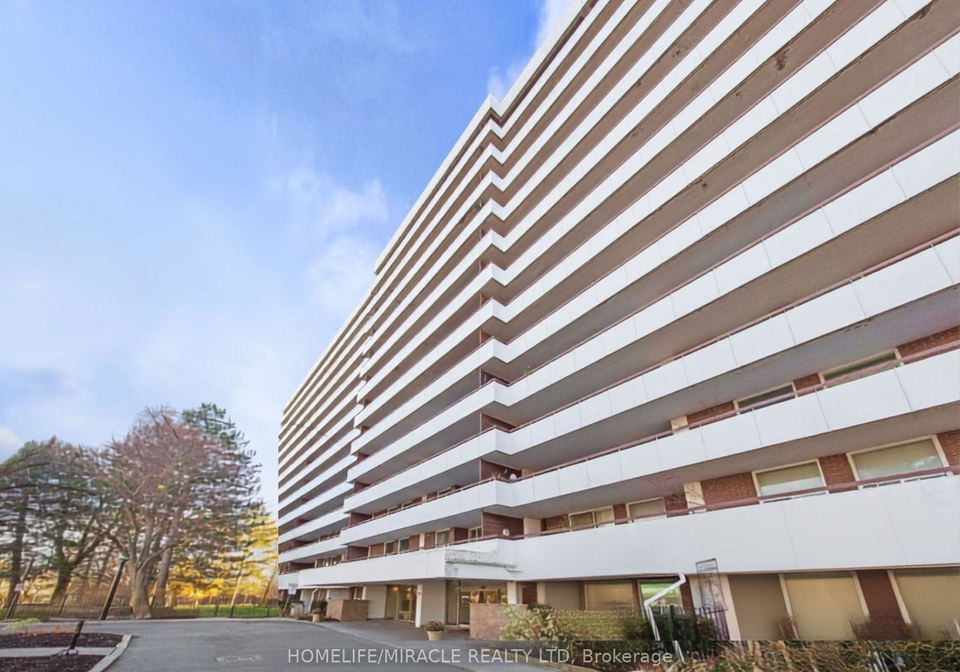 1-royal-orchard-boulevard-markham-ontario-n13672516