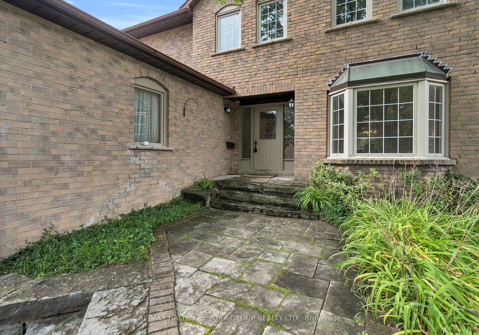 95-gilbank-drive-aurora-ontario-n13672968