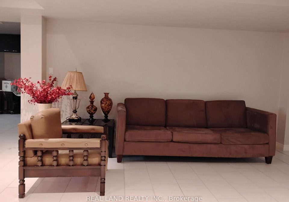190-hillsviewbasement-drive-n-richmond-hill-ontario-n13673510