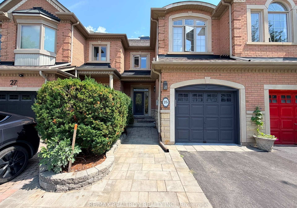 25-kingsbridge-circle-vaughan-ontario-n13673646
