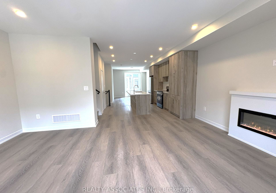 21-agnes-lane-richmond-hill-ontario-n13673824