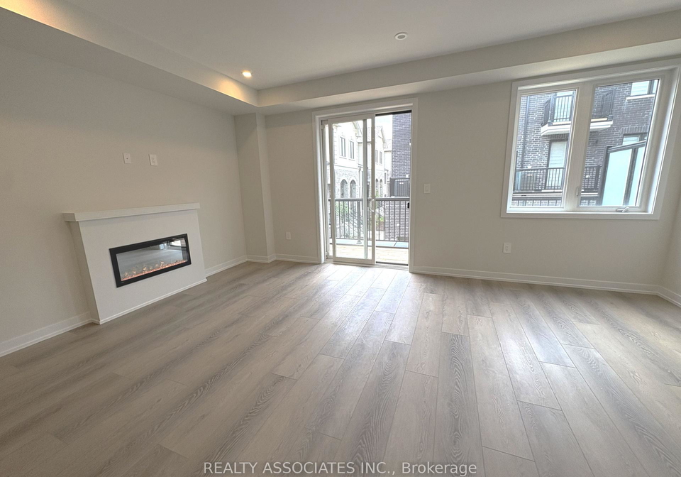 21-agnes-lane-richmond-hill-ontario-n13673824