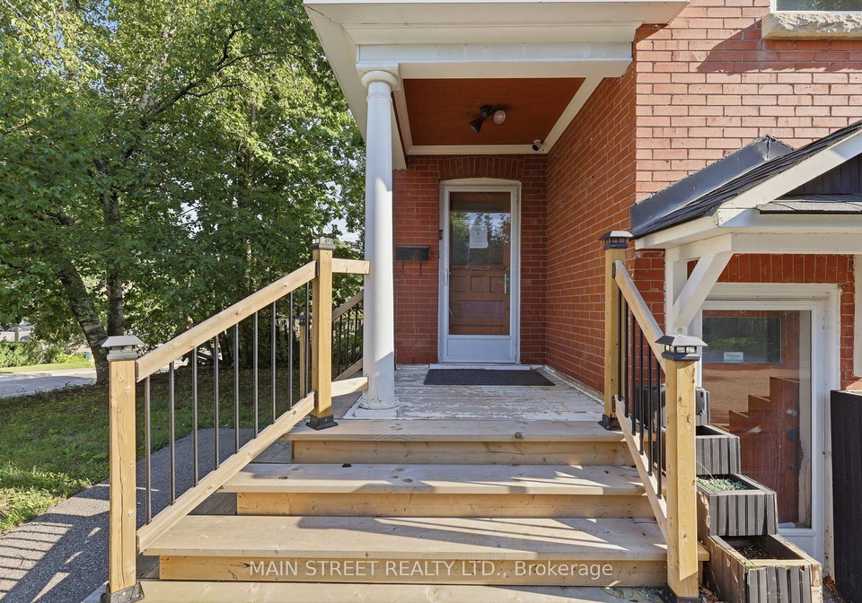 12-vincent-street-newmarket-ontario-n13674000