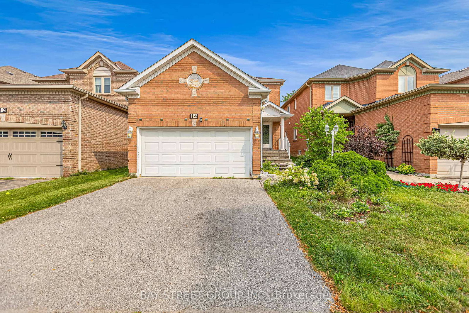 14-rocksprings-avenue-richmond-hill-ontario-n13674188