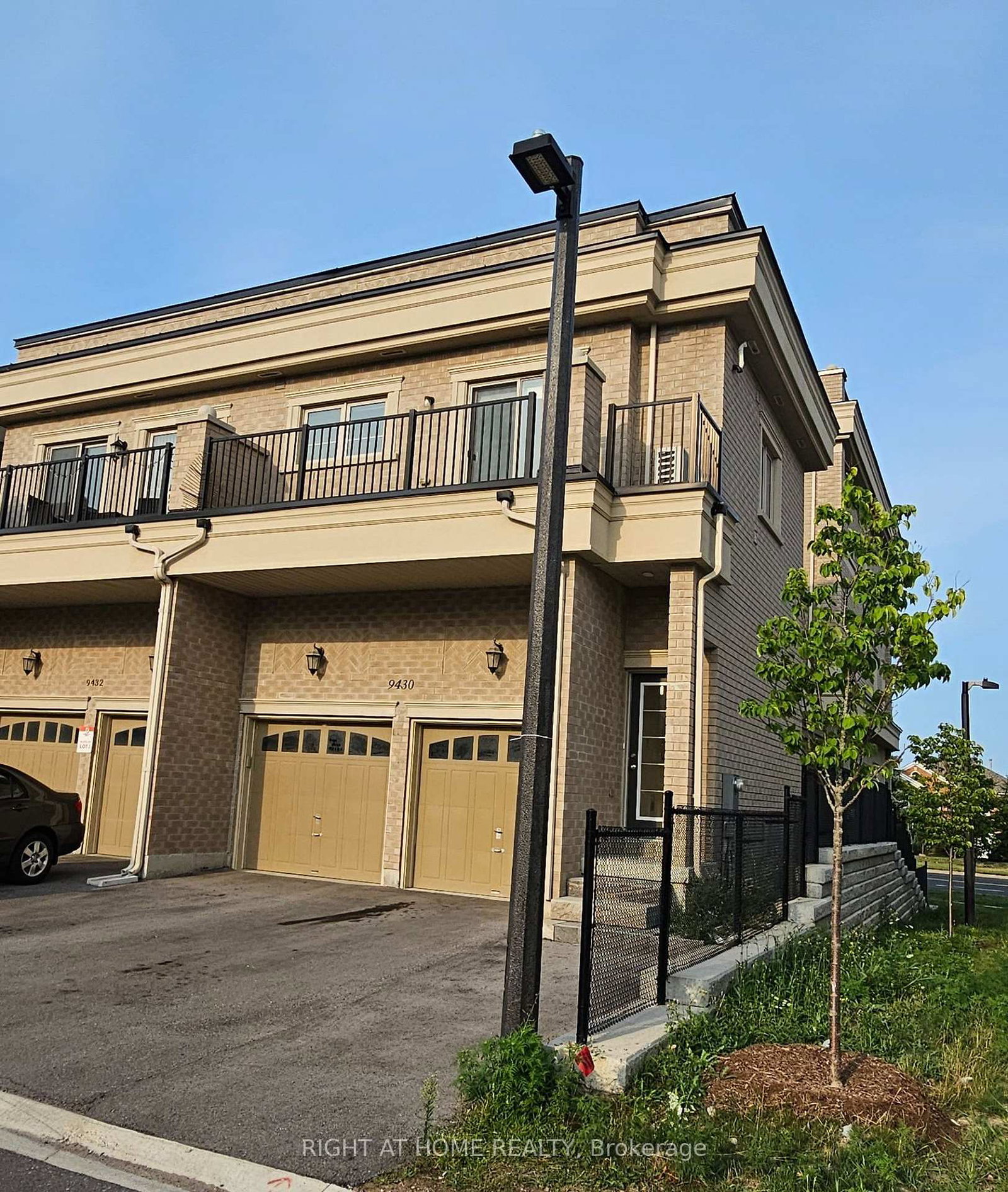 9430-bayview-avenue-richmond-hill-ontario-n13675076
