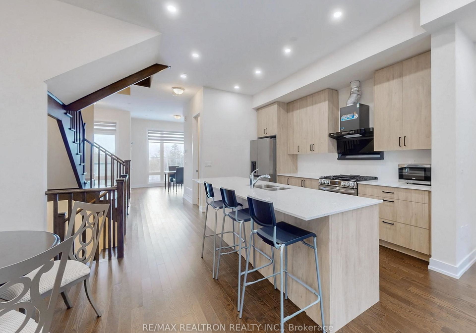 45-credit-lane-richmond-hill-ontario-n13675446