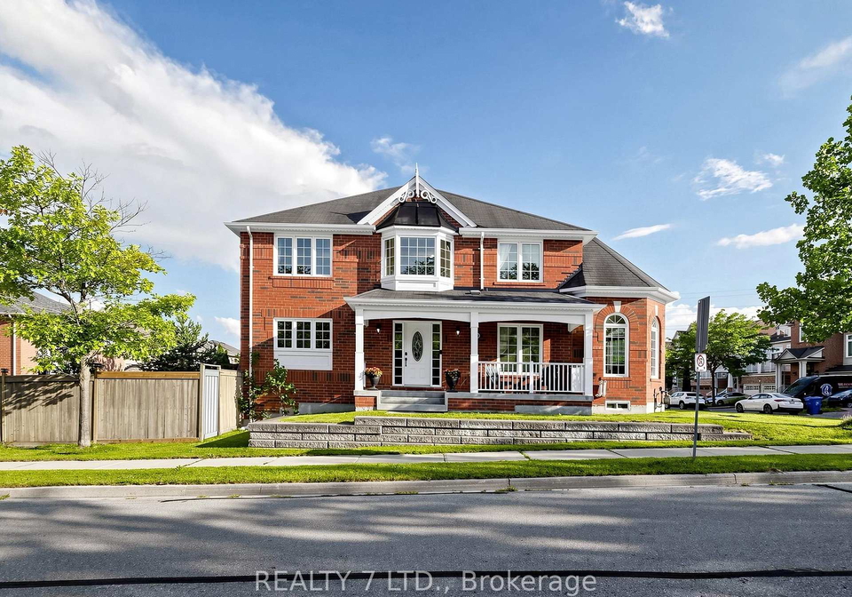 330-cheryl-mews-boulevard-newmarket-ontario-n13675642