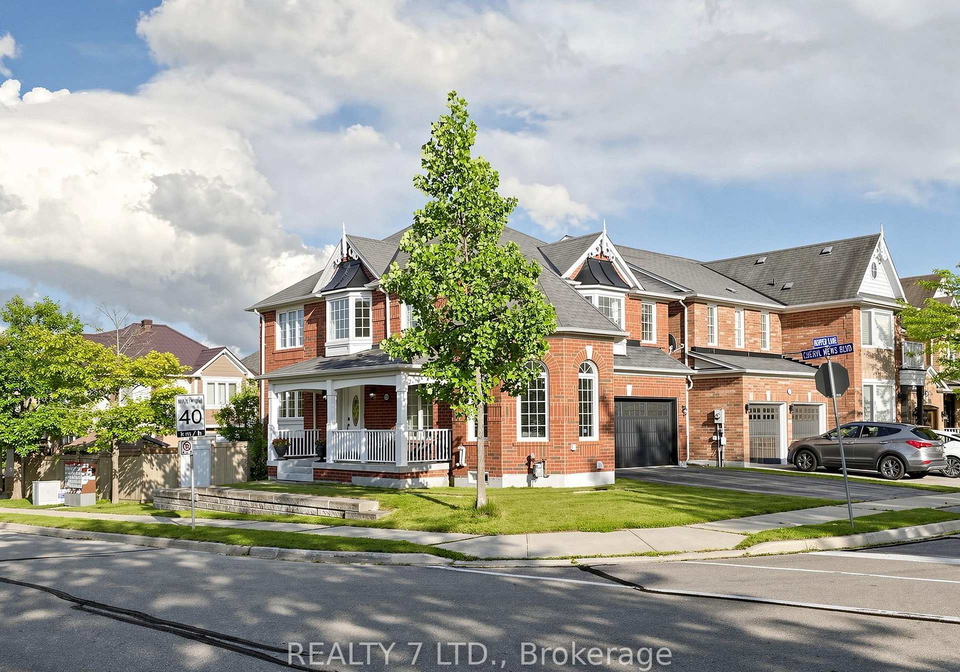 330-cheryl-mews-boulevard-newmarket-ontario-n13675642