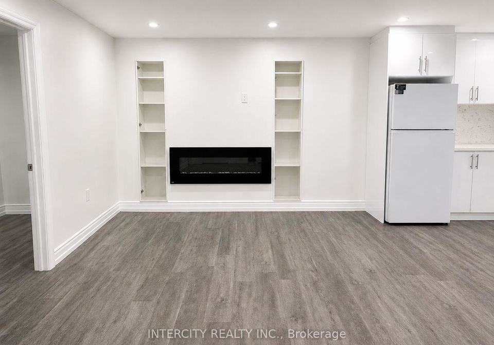 7-empire-drive-bradford-west-gwillimbury-ontario-n13675758