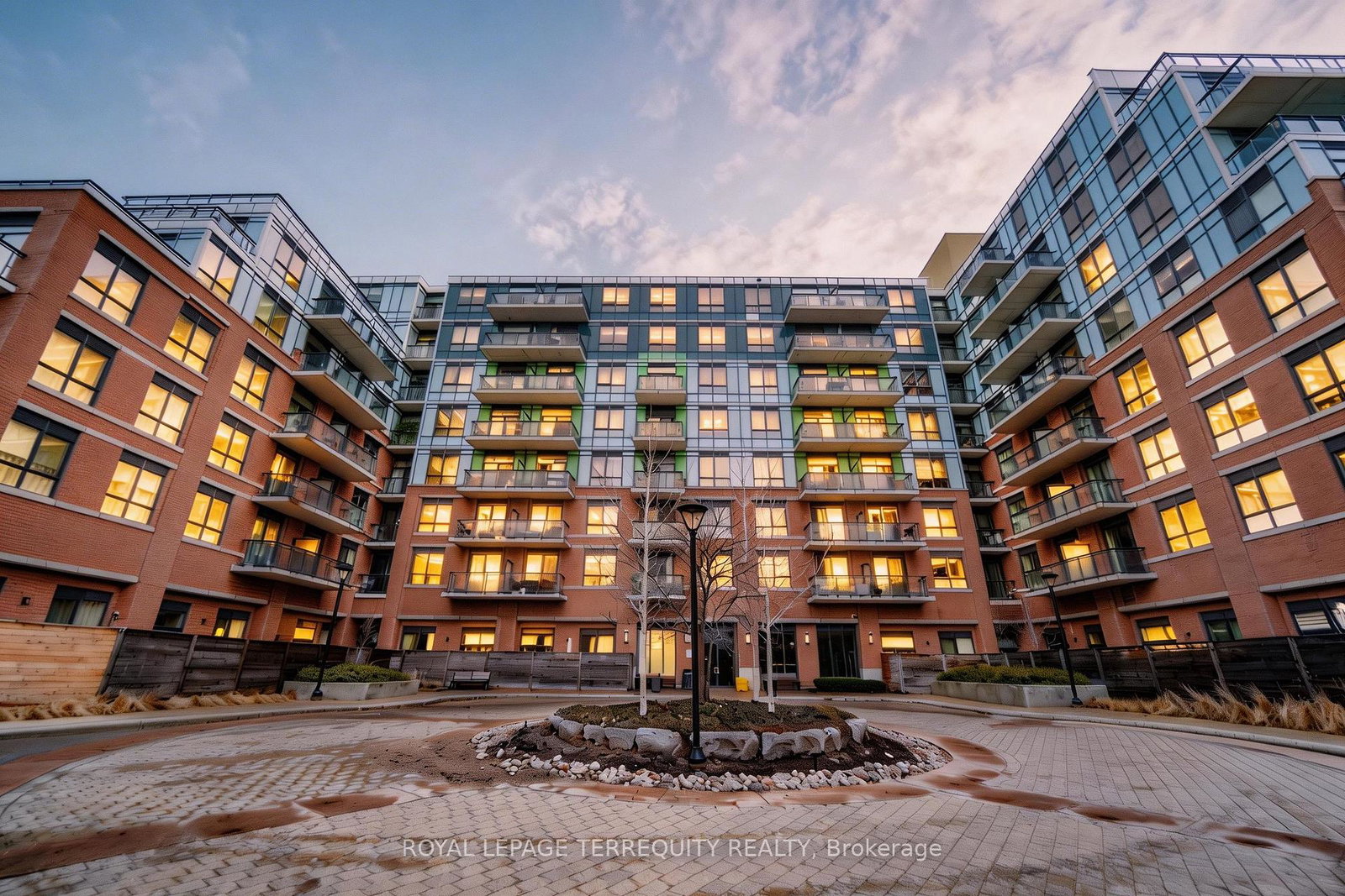 11611-yonge-street-richmond-hill-ontario-n13675984