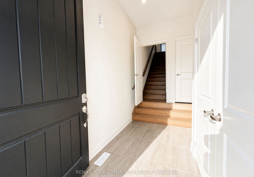 39-persica-street-richmond-hill-ontario-n13676088