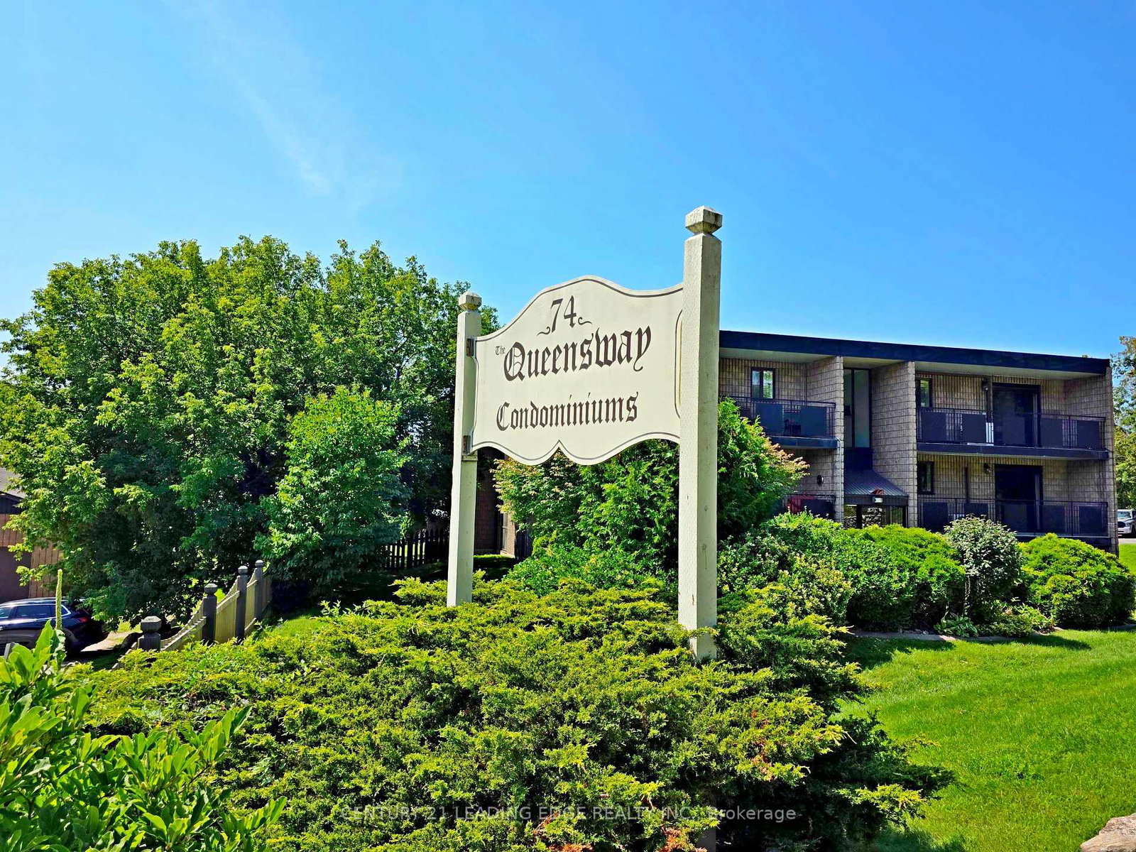 74-the-queensway-s-georgina-ontario-n13676374