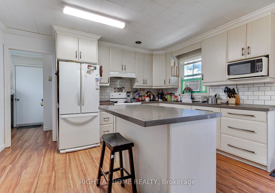 1384-graham-side-road-king-ontario-n13676868