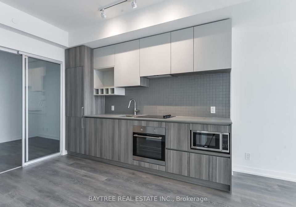 5-buttermill-avenue-vaughan-ontario-n13678002
