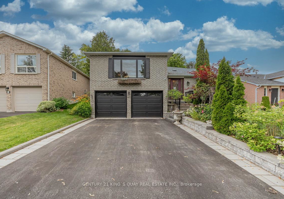 40-stonehill-boulevard-east-gwillimbury-ontario-n13678168