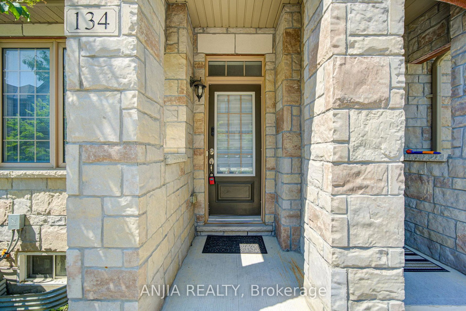 134-frederick-wilson-avenue-markham-ontario-n13678208