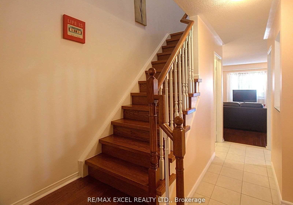 57-northern-heights-drive-richmond-hill-ontario-n13678360