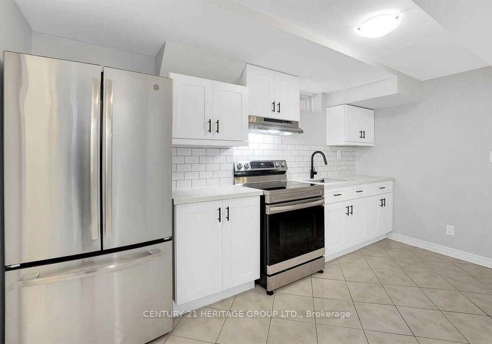 521-heddle-crescent-newmarket-ontario-n13678400