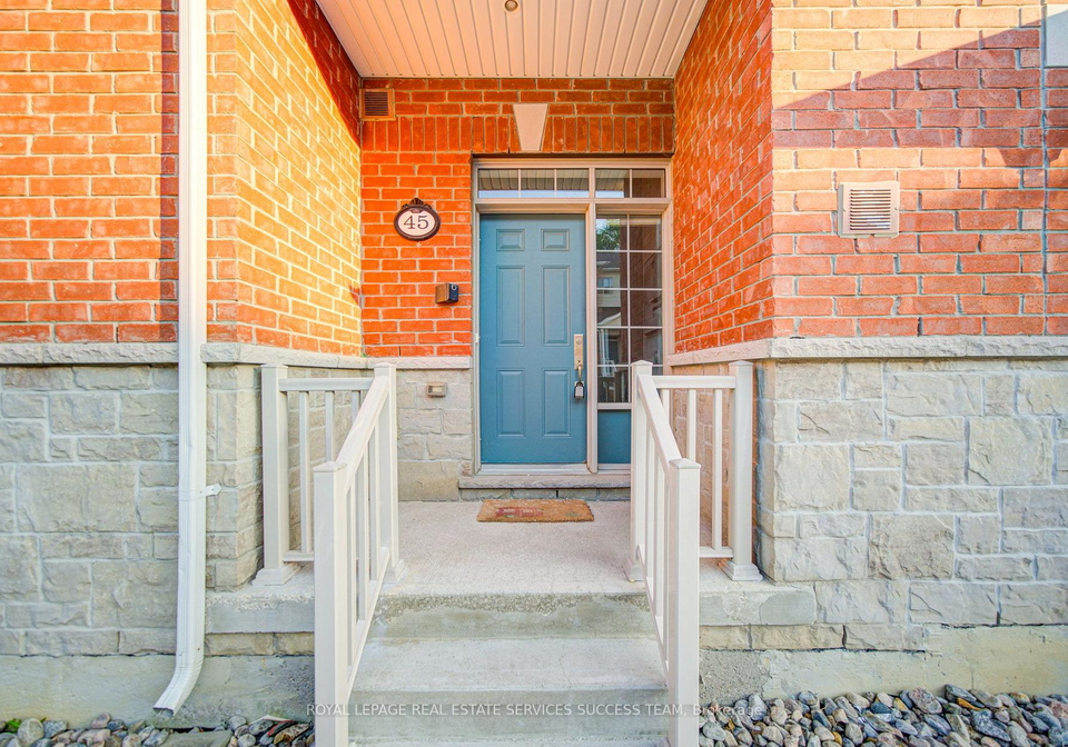 45-ormerod-lane-richmond-hill-ontario-n13678792