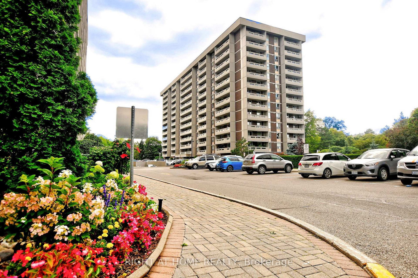 60-inverlochy-boulevard-markham-ontario-n13678814