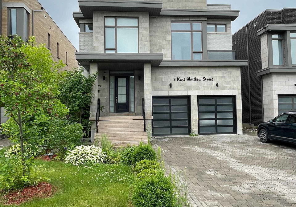 8-kent-matthew-street-richmond-hill-ontario-n13678842