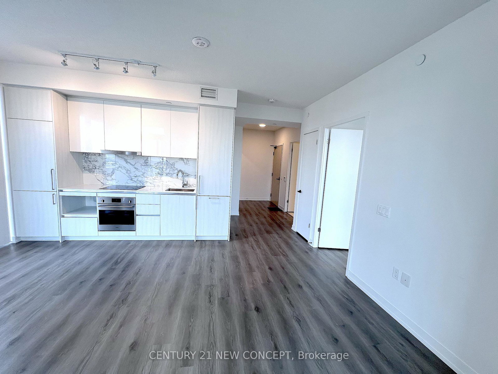 225-commerce-street-vaughan-ontario-n13679108