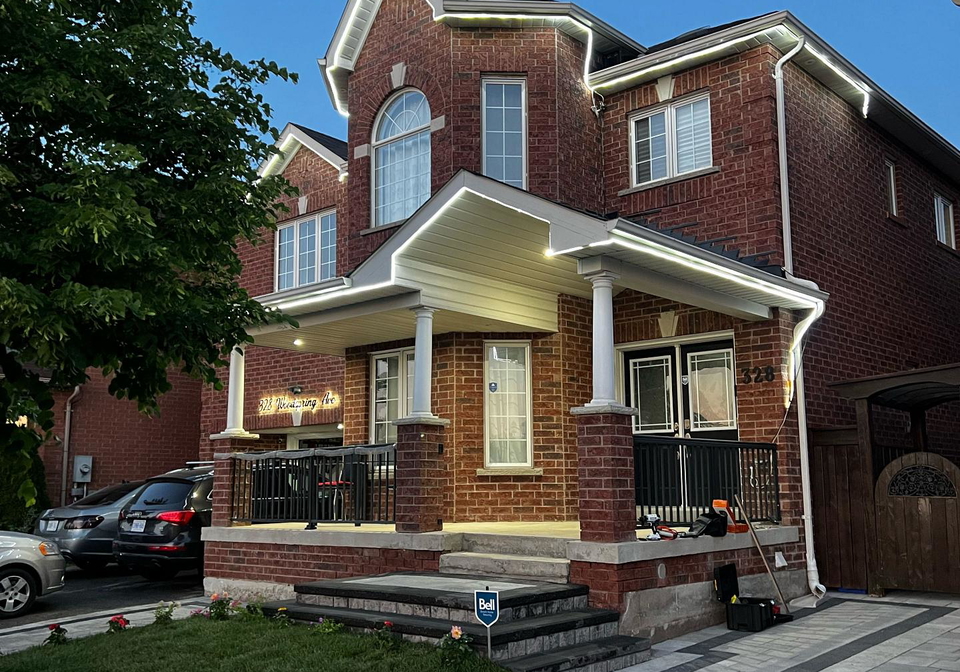 328-woodspring-avenue-newmarket-ontario-n13679518