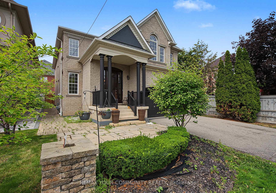 8-yemina-gate-vaughan-ontario-n13679618