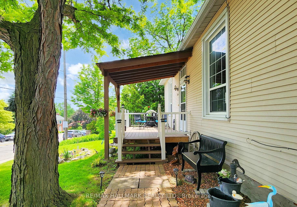 178-barrie-street-bradford-west-gwillimbury-ontario-n13680106