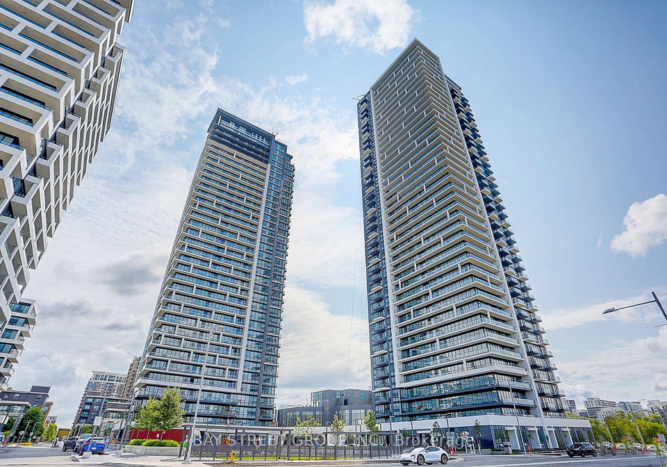 8-water-walk-drive-markham-ontario-n13680398