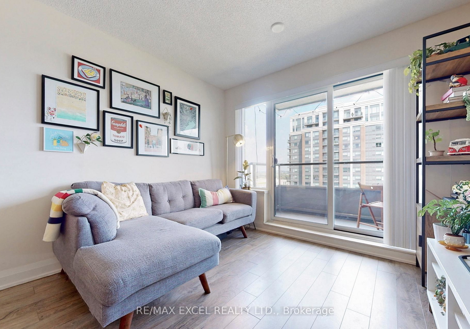 18-uptown-drive-markham-ontario-n13680482