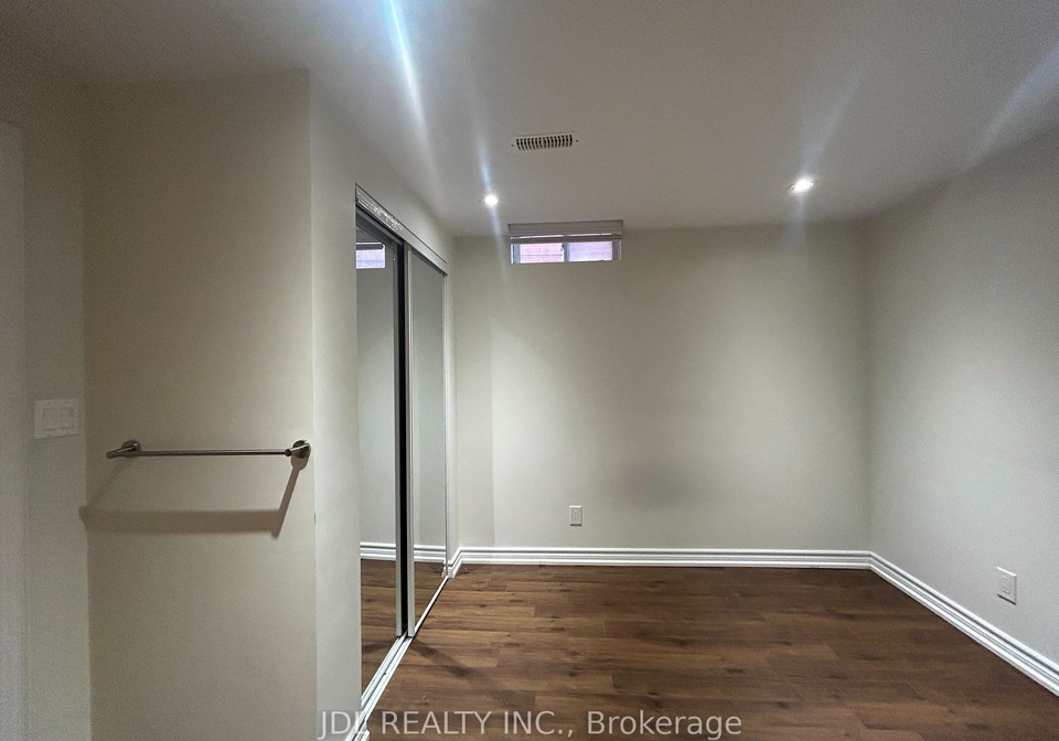 36-bendamere-cre-crescent-markham-ontario-n13680532