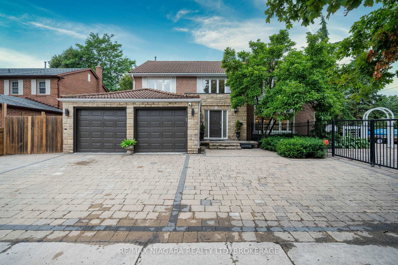 2-aitken-circle-markham-ontario-n13680650