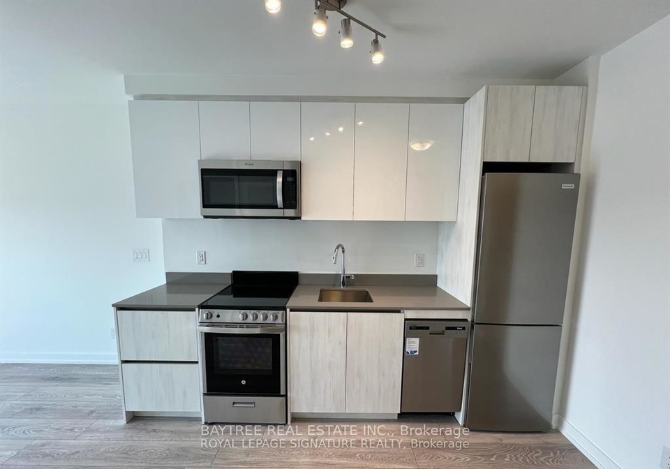 95-oneida-crescent-richmond-hill-ontario-n13681278