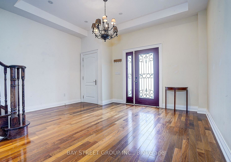 103-lake-avenue-richmond-hill-ontario-n13681330