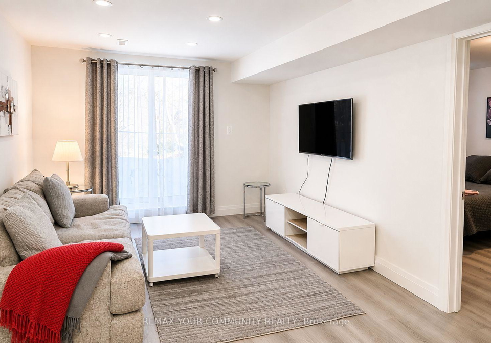 95-maplegrove-avenue-bradford-west-gwillimbury-ontario-n13681346